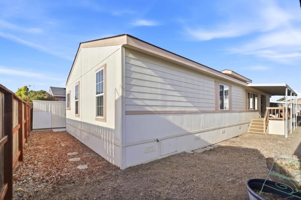 Image 32 of property listing at 1085 Tasman Drive, Sunnyvale, CA 94089
