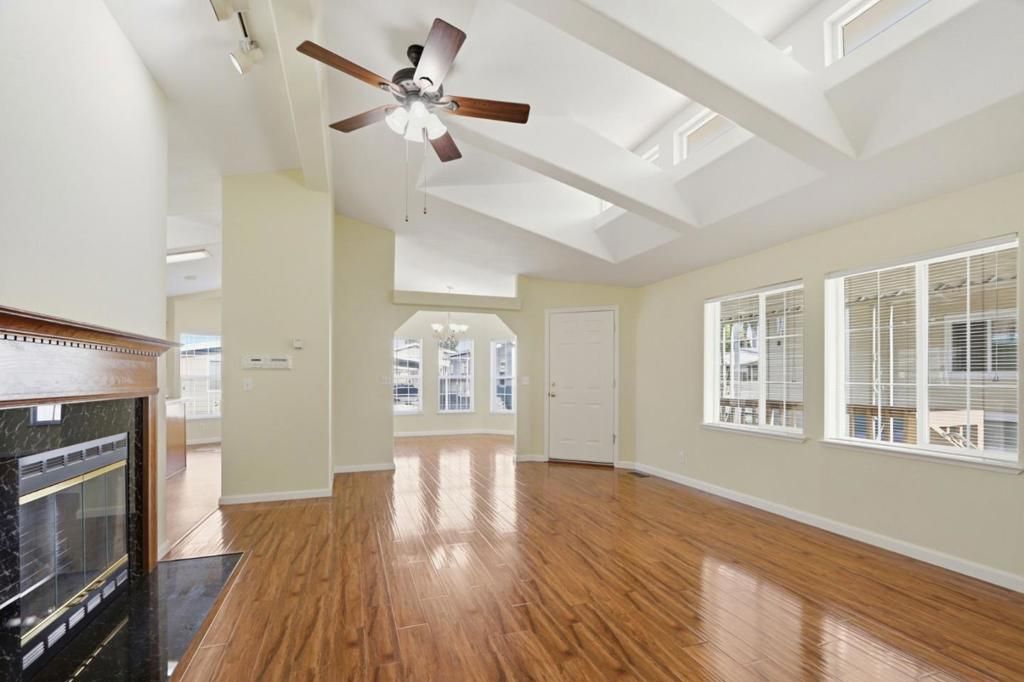 Image 9 of property listing at 1085 Tasman Drive, Sunnyvale, CA 94089