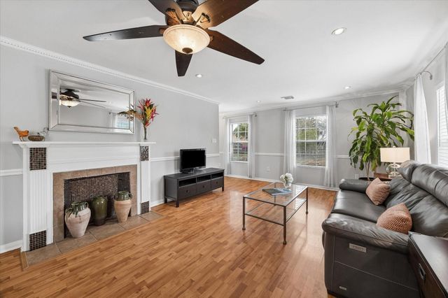 5211 Mulford Street, Houston, TX 77023