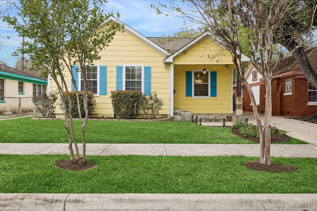 5211 Mulford Street, Houston, TX 77023