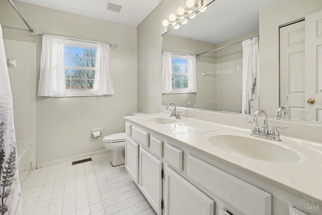 7273 Tarragon Court, West Chester, OH 45069