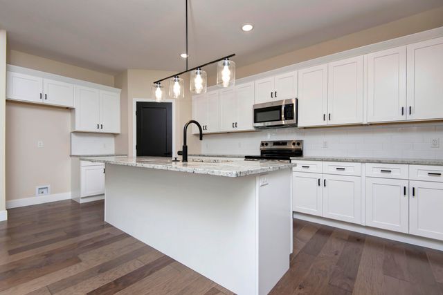 2214 W Braxton Court, Ozark, MO 65721