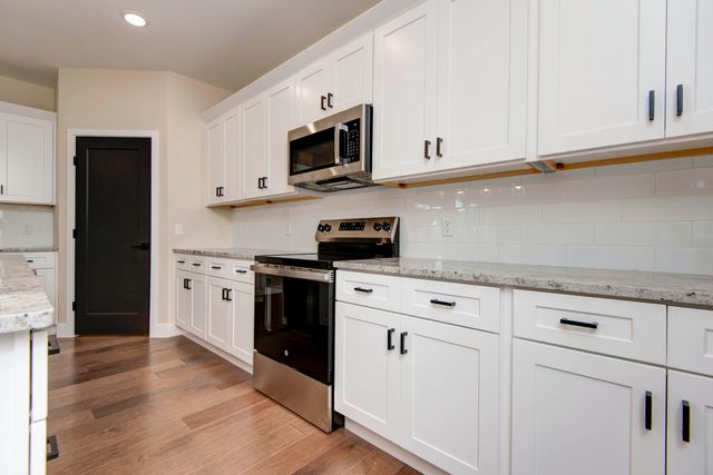 2214 W Braxton Court, Ozark, MO 65721