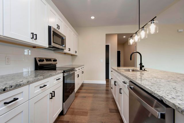 2214 W Braxton Court, Ozark, MO 65721