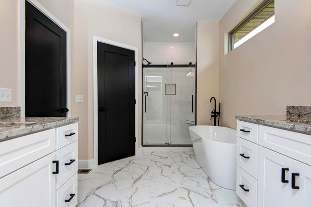 2214 W Braxton Court, Ozark, MO 65721