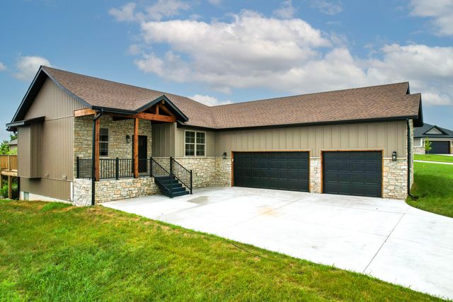 2214 W Braxton Court, Ozark, MO 65721