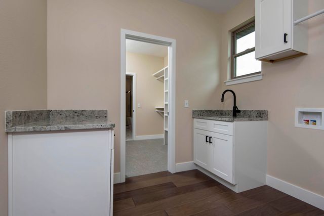 2214 W Braxton Court, Ozark, MO 65721