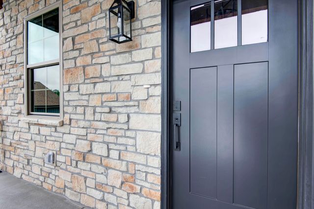 2214 W Braxton Court, Ozark, MO 65721