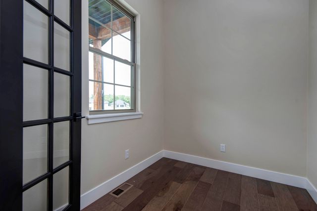 2214 W Braxton Court, Ozark, MO 65721