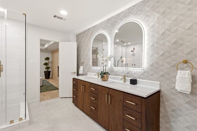 9607 Greensprint Drive, Dallas, TX 75238