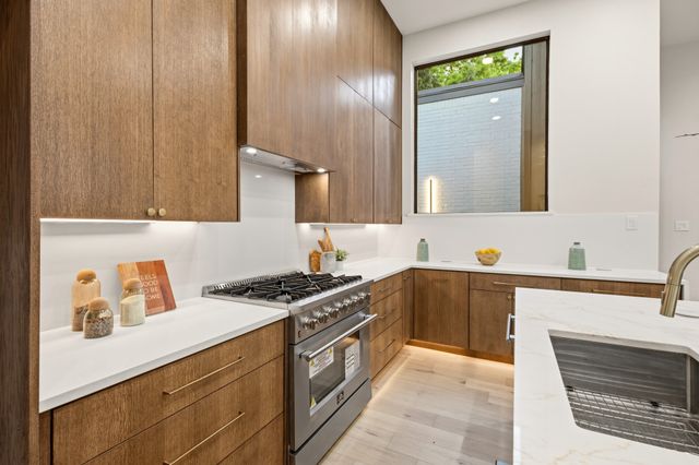 9607 Greensprint Drive, Dallas, TX 75238