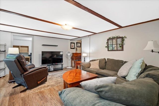 345 North Road, Deerfield, NH 03037