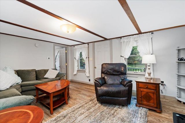 345 North Road, Deerfield, NH 03037