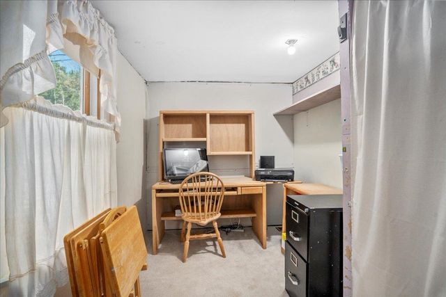 345 North Road, Deerfield, NH 03037