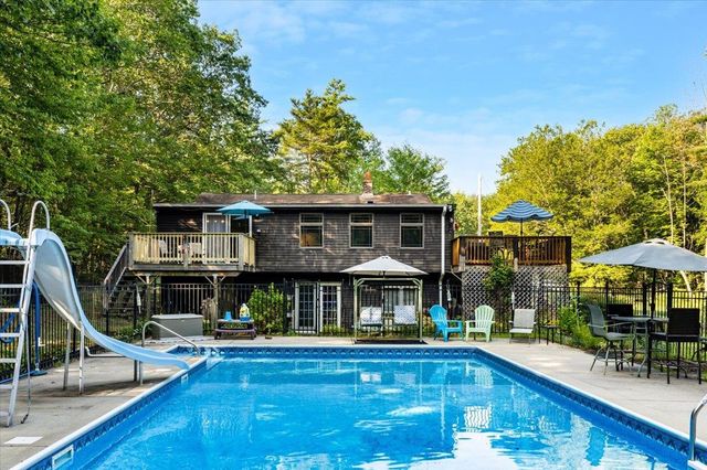 345 North Road, Deerfield, NH 03037