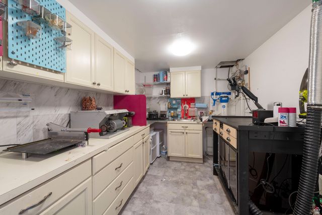 3521 S MILLHOLLOW CIR, Salt Lake City, UT 84106