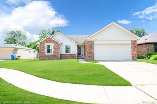 5010 Kelly Drive, Warren, MI 48092