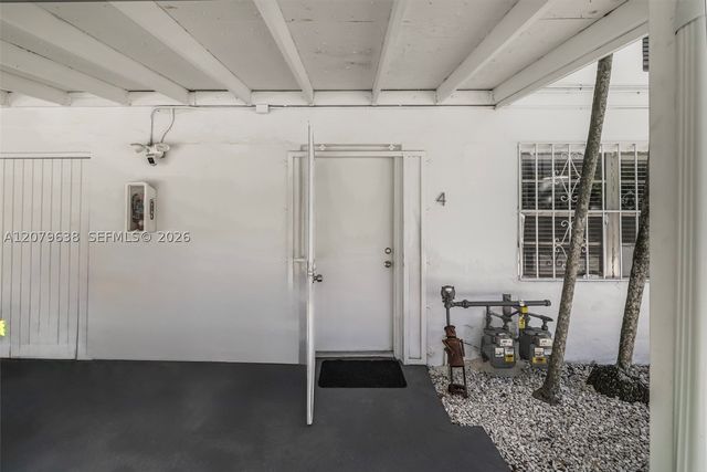 340 NE 125th St, North Miami, FL 33161