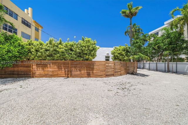 340 NE 125th St, North Miami, FL 33161