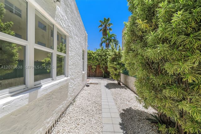 340 NE 125th St, North Miami, FL 33161