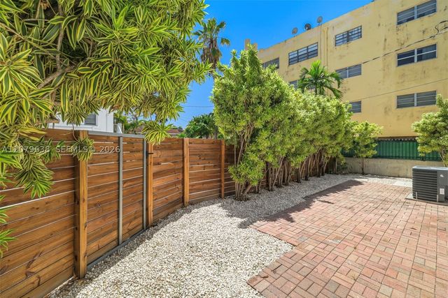 340 NE 125th St, North Miami, FL 33161