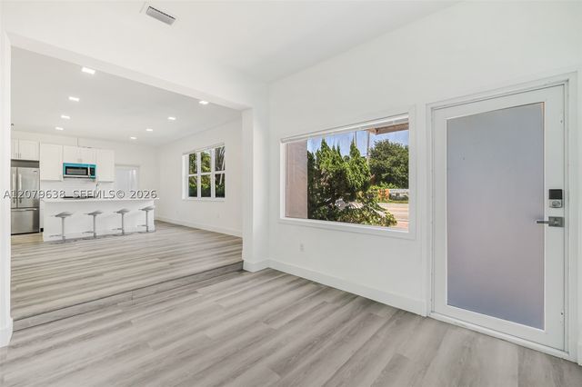 340 NE 125th St, North Miami, FL 33161