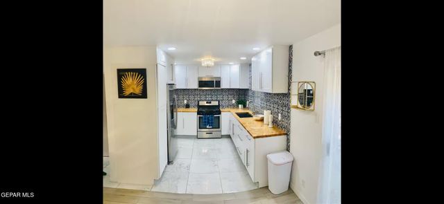 350 Thunderbird Drive 21, El Paso, TX 79912