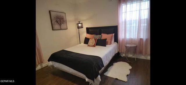 350 Thunderbird Drive 21, El Paso, TX 79912