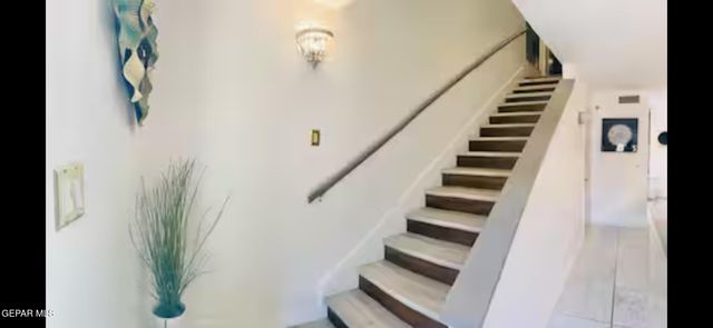 350 Thunderbird Drive 21, El Paso, TX 79912