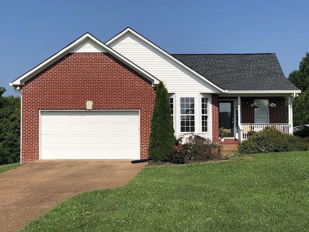2301 Clara Mathis Rd, Spring Hill, TN 37174