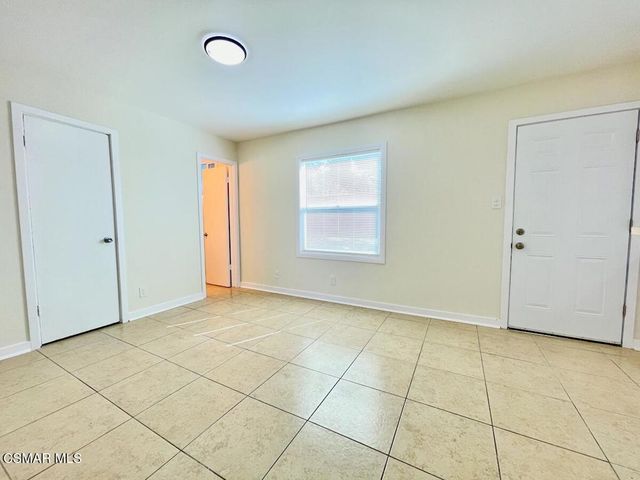 6334 Caroline Avenue, Simi Valley, CA 93063