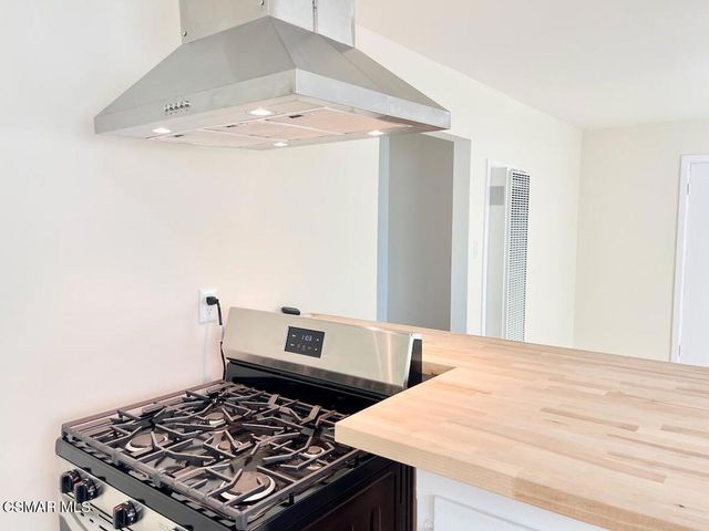 6334 Caroline Avenue, Simi Valley, CA 93063