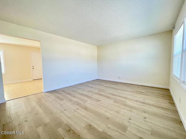 6334 Caroline Avenue, Simi Valley, CA 93063