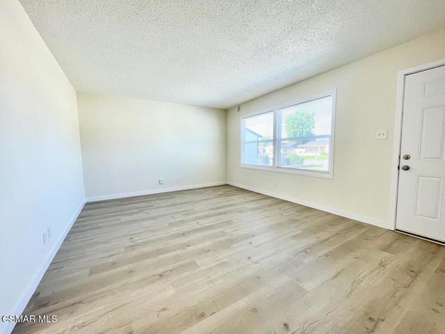 6334 Caroline Avenue, Simi Valley, CA 93063