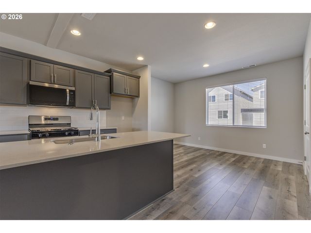 2133 36th Ave, Forest Grove, OR 97116