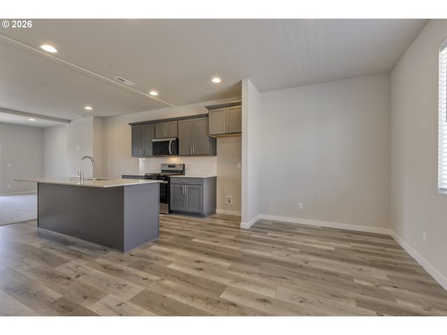 2133 36th Ave, Forest Grove, OR 97116