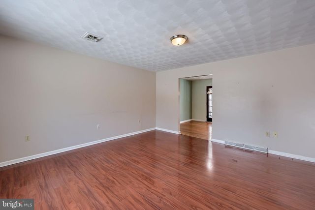 3018 STEINRUCK RD, Elizabethtown, PA 17022