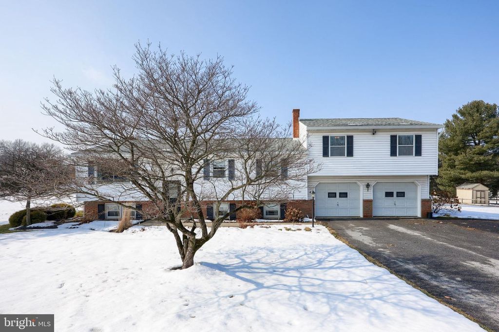 3018 STEINRUCK RD, Elizabethtown, PA 17022