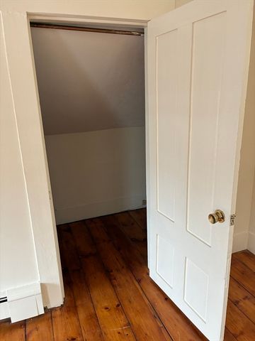 12 Green 2, Reading, MA 01867