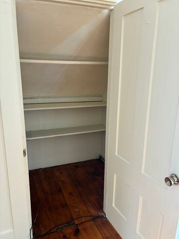 12 Green 2, Reading, MA 01867