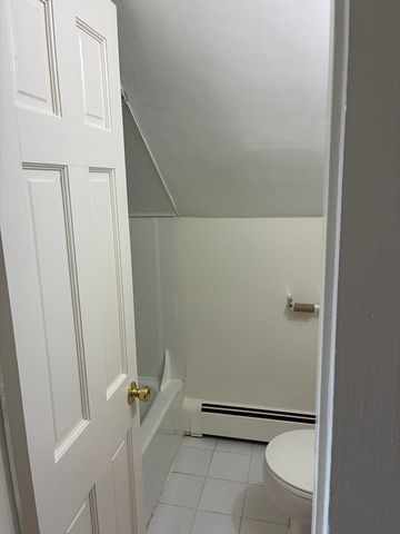 12 Green 2, Reading, MA 01867