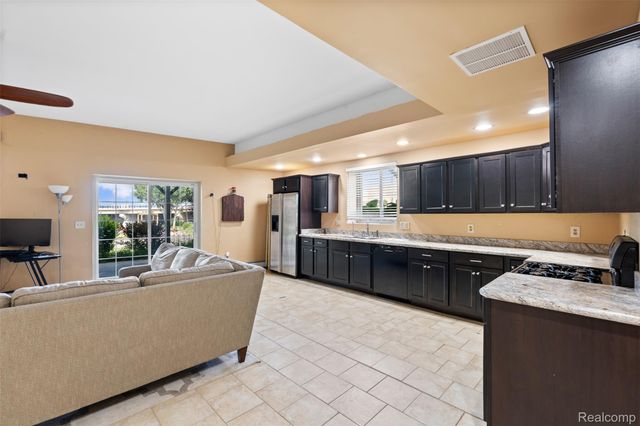 1907 Riverside Drive, Port Huron, MI 48060