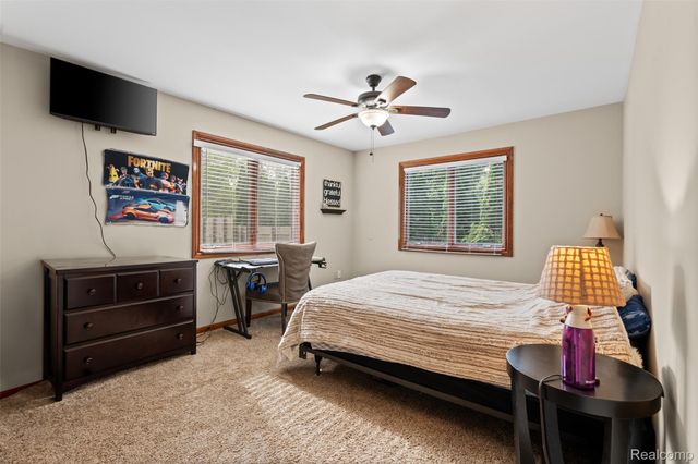 1907 Riverside Drive, Port Huron, MI 48060