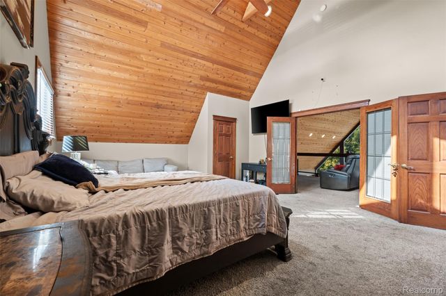 1907 Riverside Drive, Port Huron, MI 48060