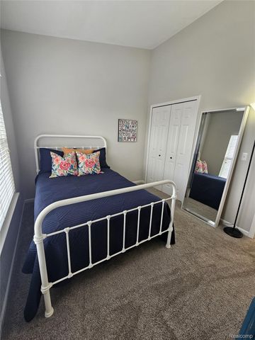 42627 Park Cresent Drive 36, Sterling Heights, MI 48313