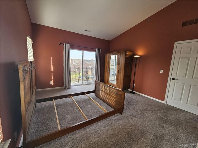 42627 Park Cresent Drive 36, Sterling Heights, MI 48313