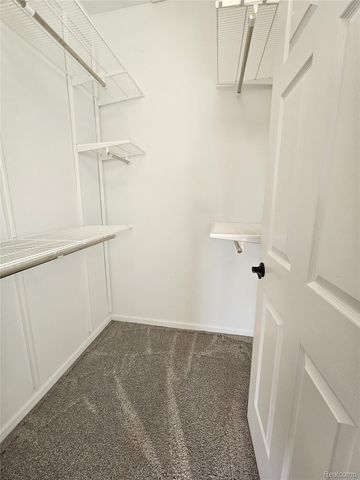 42627 Park Cresent Drive 36, Sterling Heights, MI 48313