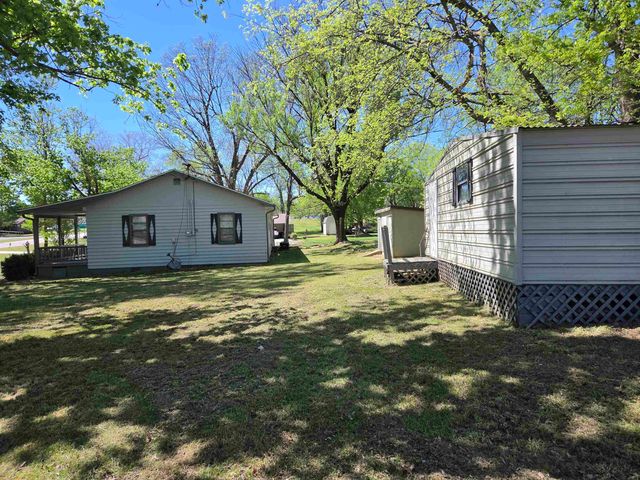 32 E Main Street, Ash Flat, AR 72513
