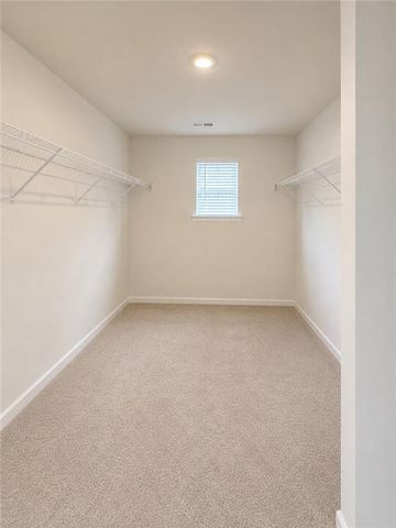 515 McGinnis Circle, Calhoun, GA 30701