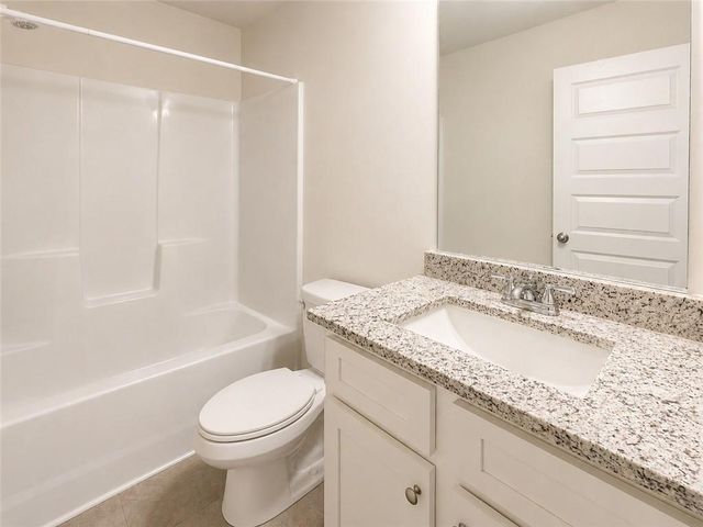 515 McGinnis Circle, Calhoun, GA 30701